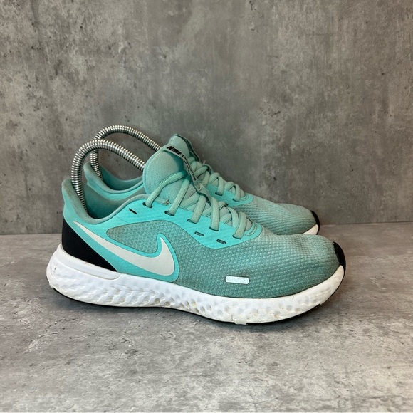 Nike Revolution Running Sneakers Womens sz 7.5 - teal - Picture 1 of 7